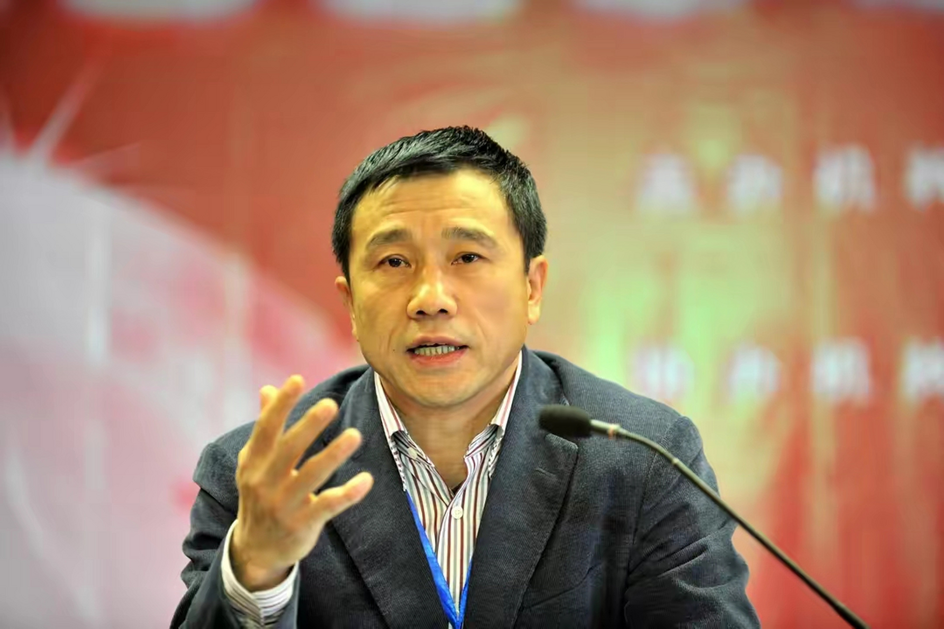 Nine Gaming-关于武汉三镇内部会议纪要流出——冲刺阶段回应争议，CBA常规赛使命明确，高层口径保持一致的信息