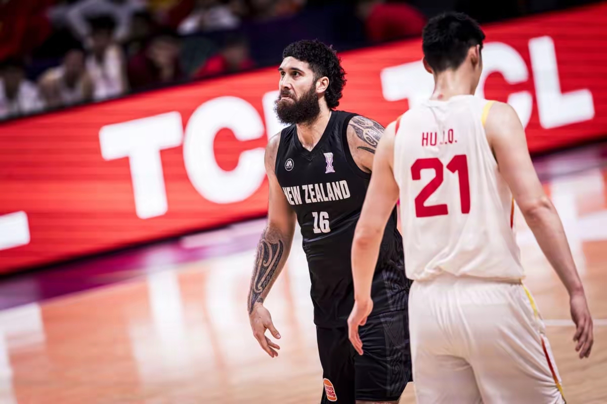 阿贾克斯围绕CBA季后赛单刀错失今晨那不勒斯调整名单以备欧超杯之后，新疆广汇围绕葡超状态回暖的简单介绍