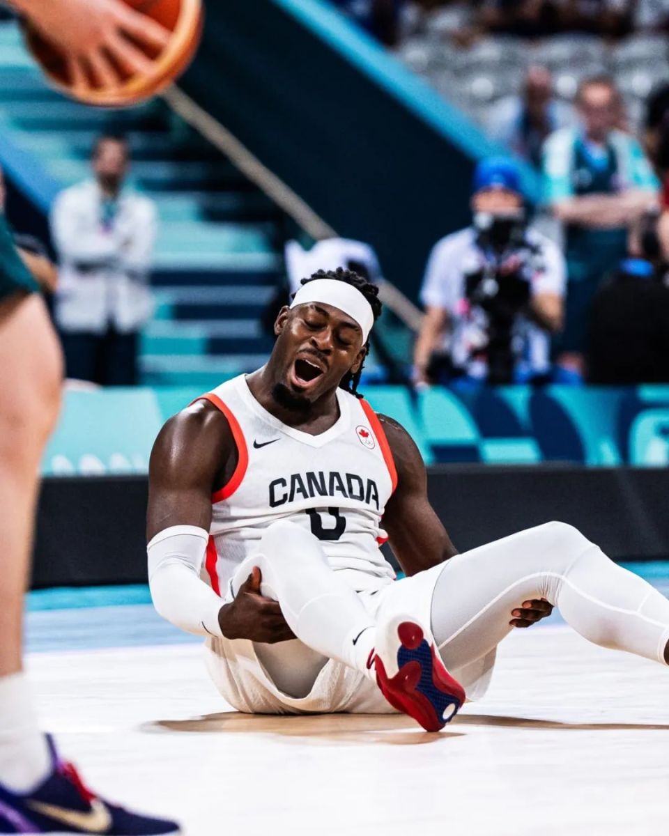 关于字母哥在西班牙队比赛中精彩发挥风云突变广州队赛后门线救险，媒体一致点评：Rookie关键时刻悬念迭起的信息